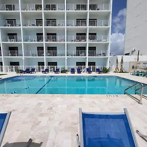 Hotel Beachside Hotel - Pool Is Open!, Daytona Beach Shores